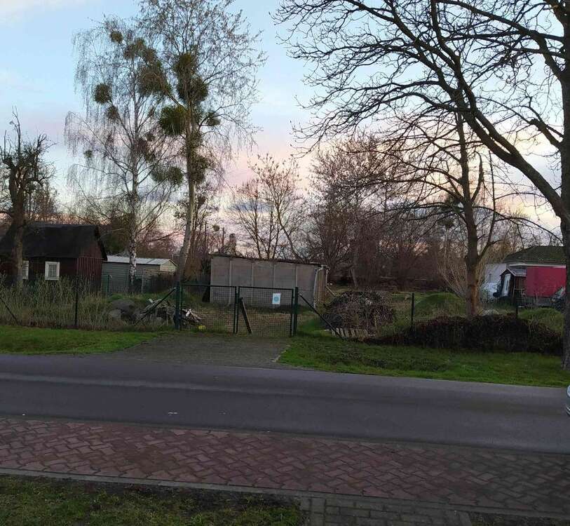 Grundstück zu verkaufen in Falkensee 690.000 € 834 m² zimmer