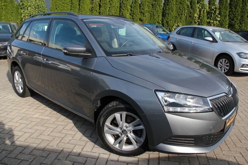 Skoda Fabia 58.731 km 16.490 € Falkensee 14612