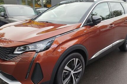 Peugeot 5008 16.948 km 32.980 € Potsdam 14480