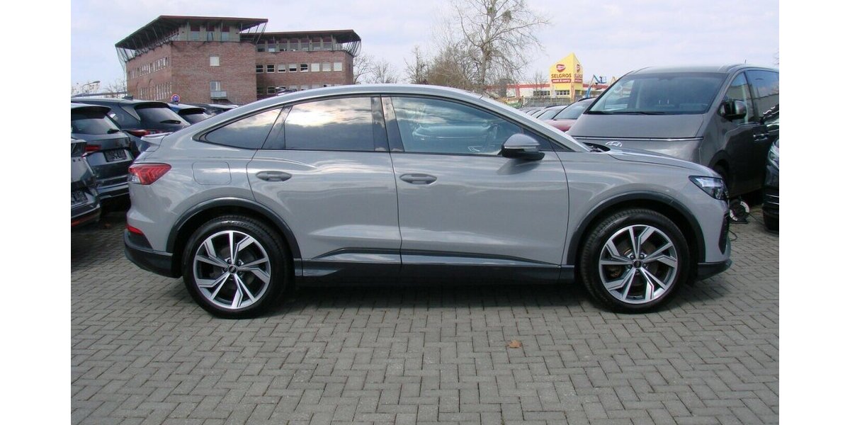 Audi Q4 e-tron Advanced Sportback LED ACC Spurhalteassi 30.452 km 29.980 &euro; Falkensee 14612