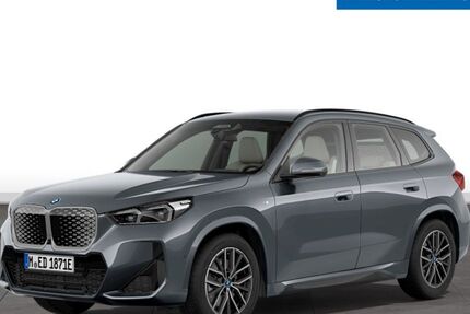 BMW iX1 5.991 km 52.900 &euro; Berlin 14057