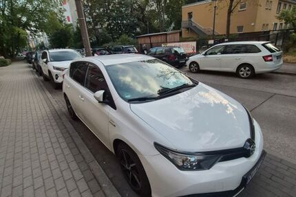 Toyota Auris 149.500 km 12.200 &euro; Berlin 10179