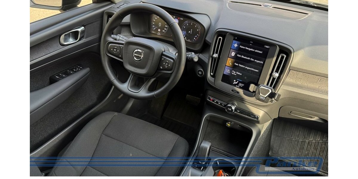 Volvo XC40 Essential 2WD 8G*LED*Virtuall*PDC*BT*Tempo* 15.156 km 26.990 &euro; Berlin 13187