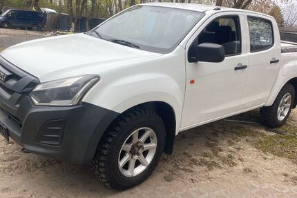 Isuzu D-Max 69.000 km 16.900 &euro; Berlin 12109