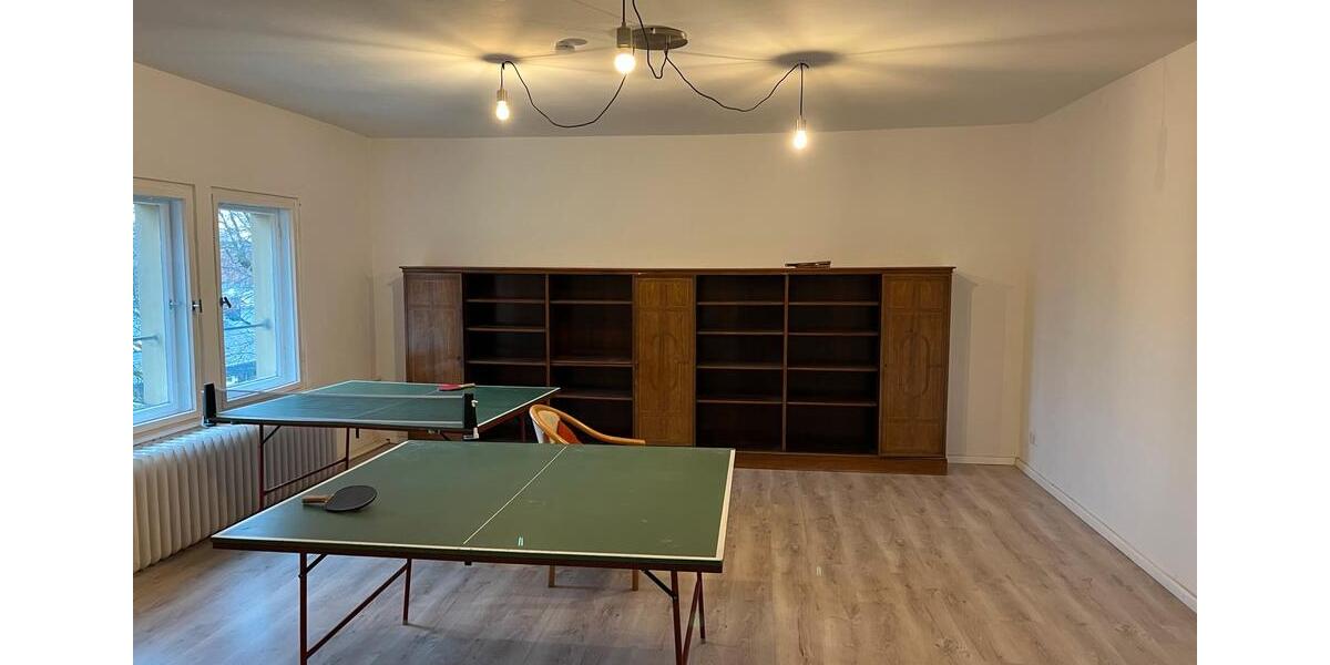 Etagenwohnung Berlin Westend - 5 Zimmer, 120 m&sup2;, 2.200&euro; | Angebot:26329400