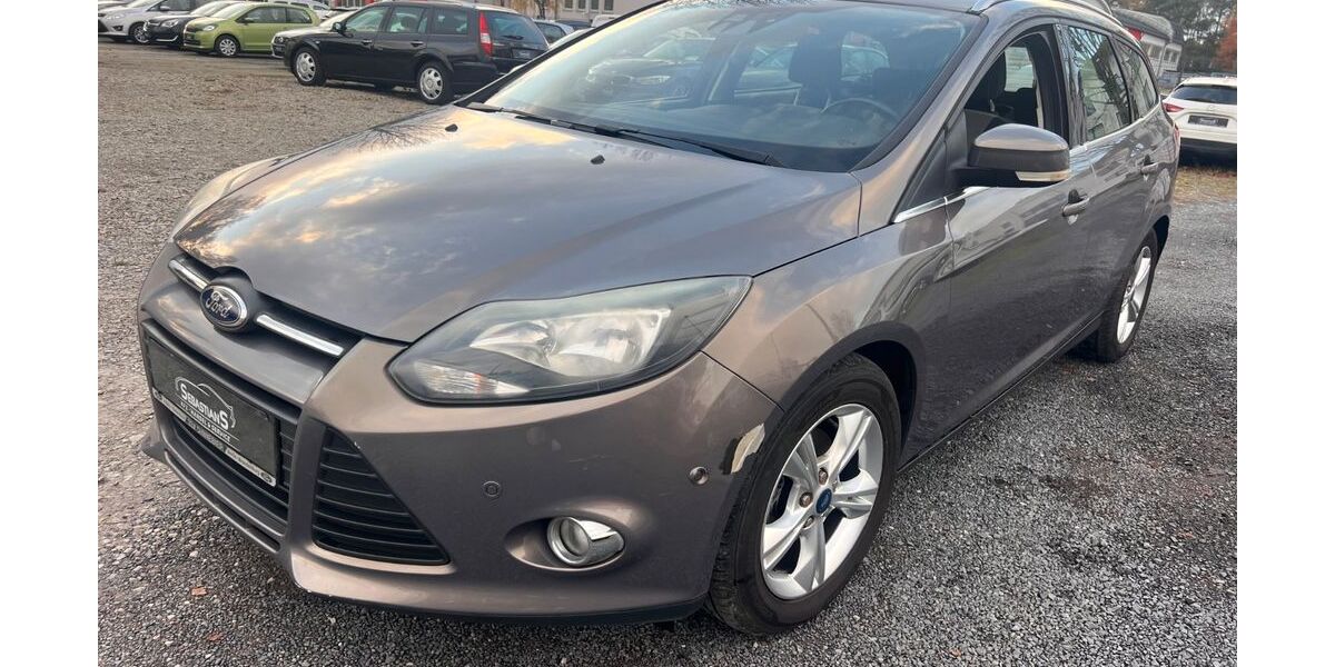 Ford Focus 175.000 km 2.999 € Neuseddin bei Berlin 14554