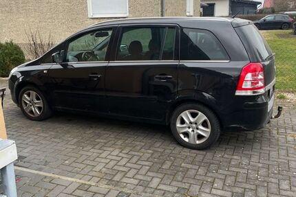 Opel Zafira 211.000 km 3.200 &euro; Wustermark 14641