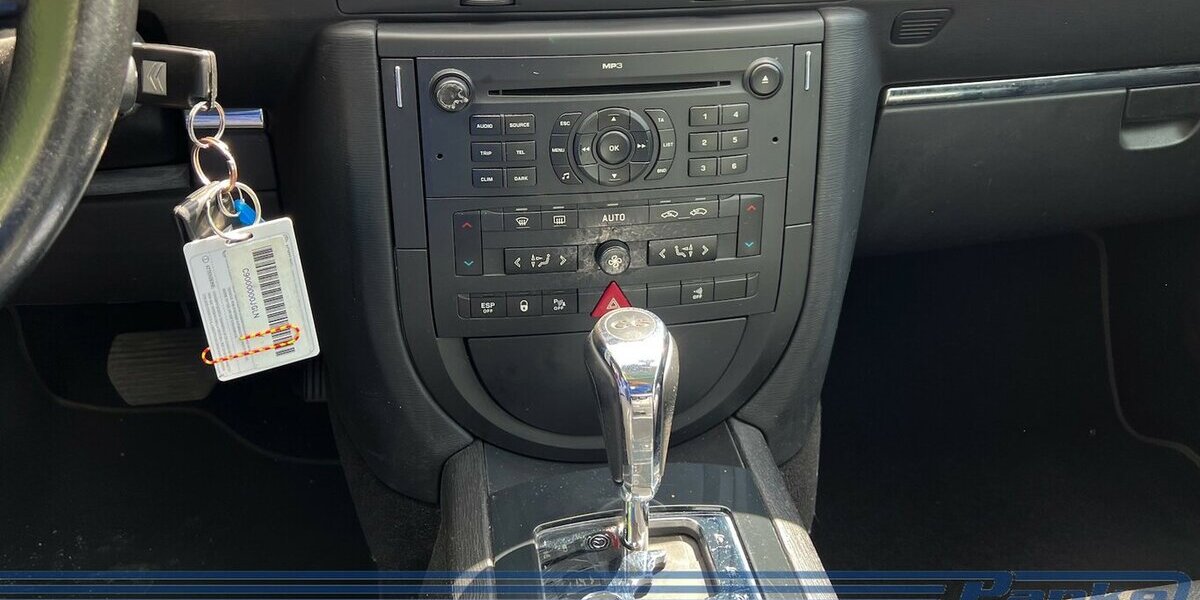 Citroen C6 Pallas*Pano*HUP*Leder*JBL*SHZ*MultiL*PDC* 157.074 km 7.990 € Berlin 13187