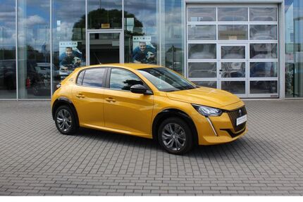 Peugeot e-208 37.544 km 16.999 &euro; Potsdam 14482