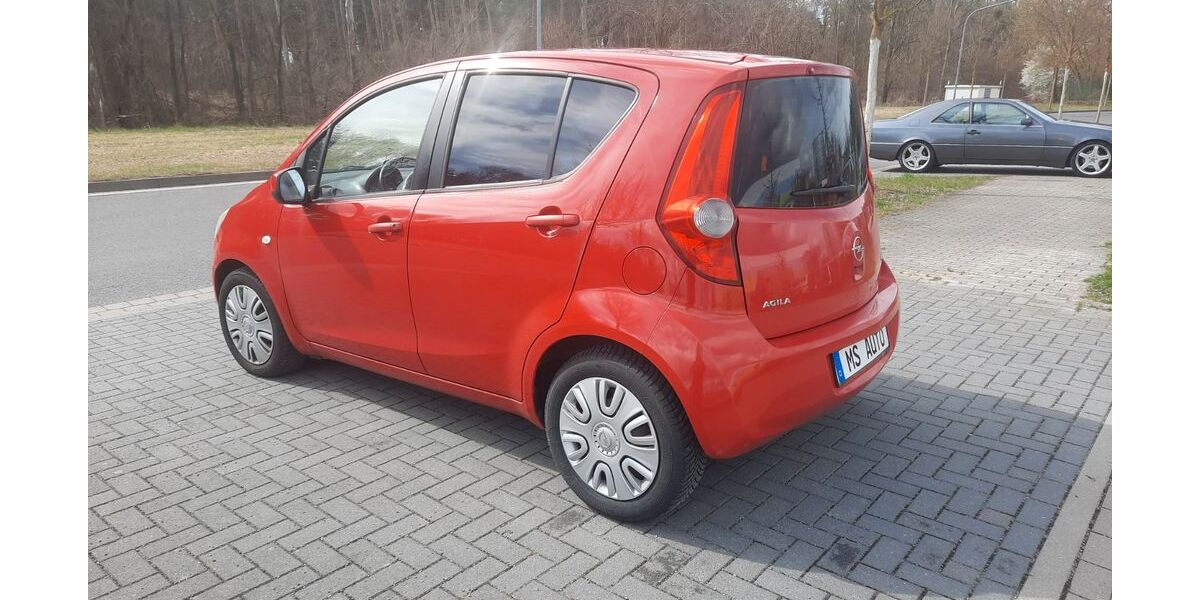 Opel Agila 110.000 km 2.999 &euro; Berlin 13583