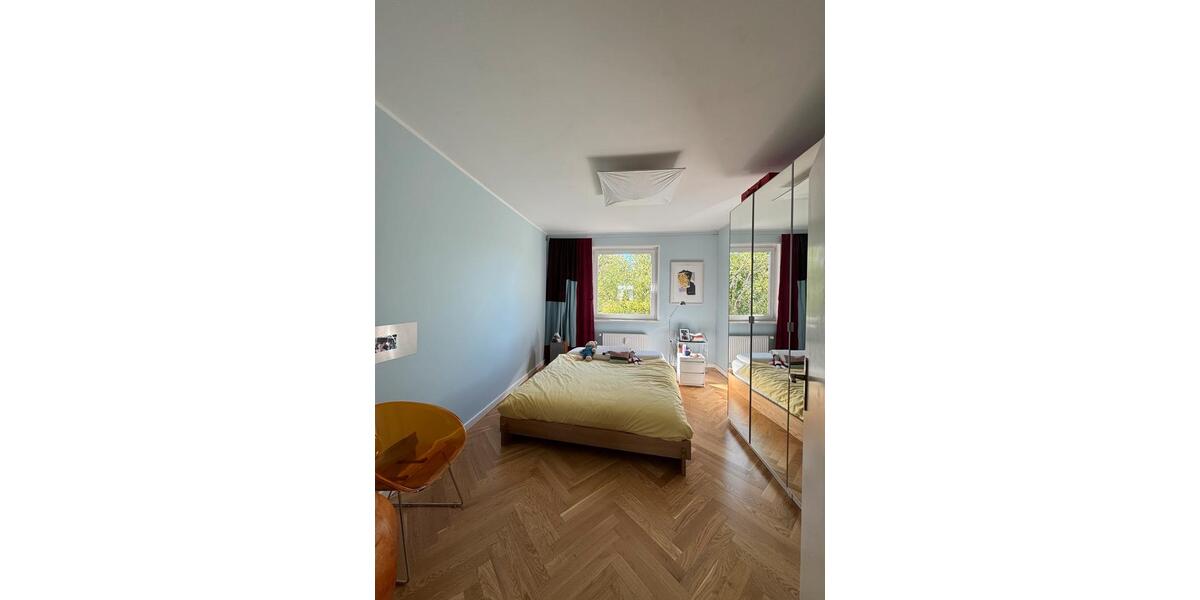 Dachgeschoßwohnung Berlin Mitte - 2.5 Zimmer, 70 m&sup2;, 415.000&euro; | Angebot:26730228