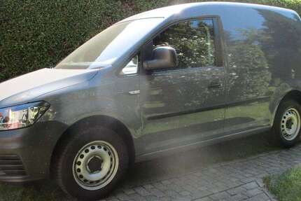 VW Caddy 39.526 km 12.499 € Berlin 13053