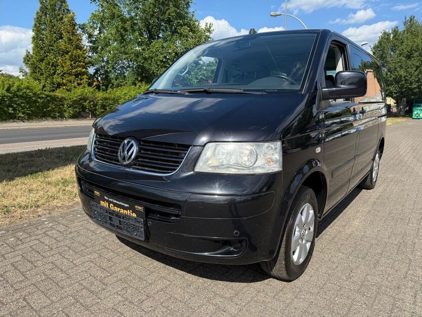VW T5 Transporter 240.000 km 10.800 € Berlin 13158