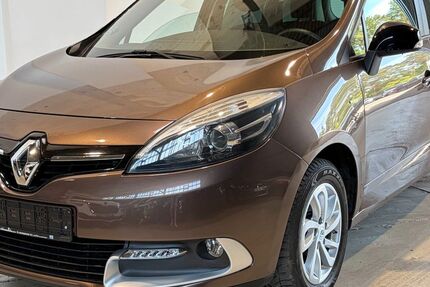 Renault Scenic 24.243 km 9.499 &euro; Potsdam-Drewitz b.Berlin 14478
