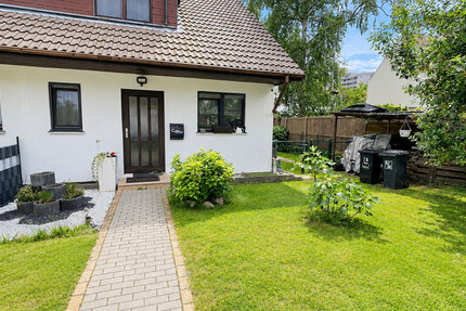 modernisierte DHH in Berlin-Rudow auf 396 m² Grundstück – Garten, 2 Stellplätze in ruhiger Wohnlage! - Haus Berlin Neukölln | Angebot:26857753
