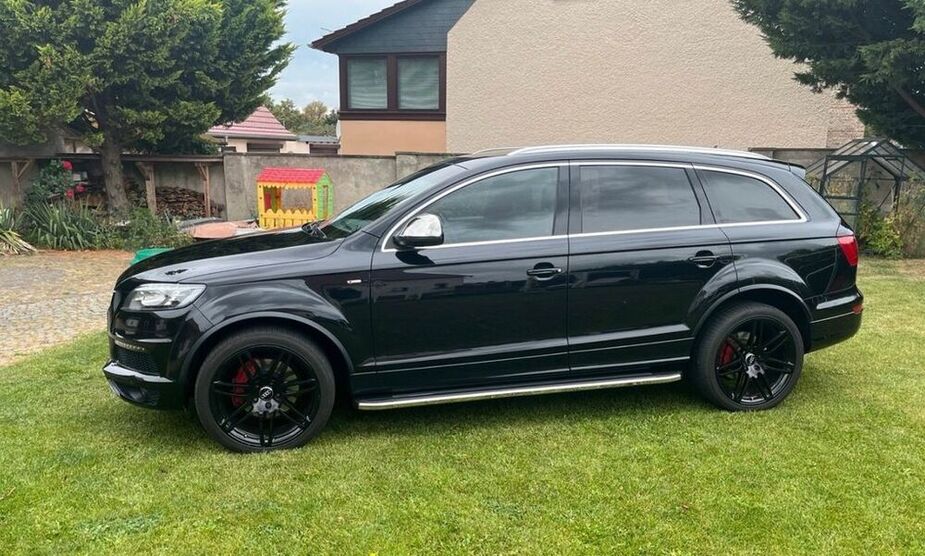 Q7