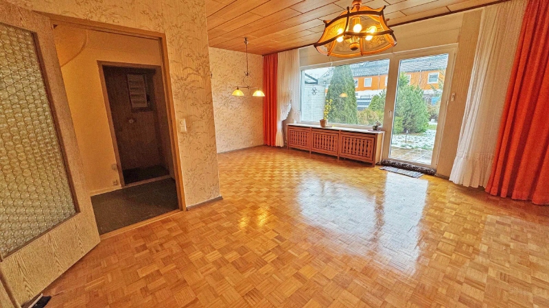 VERKAUFT - familienfreundliches Haus mit Modernisierungsbedarf 4 zimmer