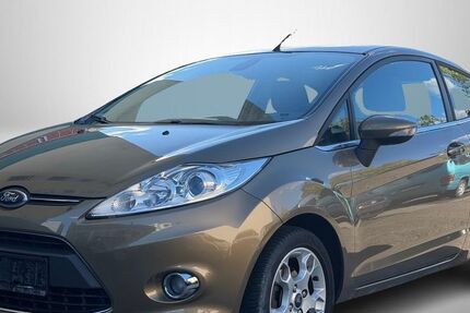Ford Fiesta 144.000 km 3.999 &euro; Potsdam 14480