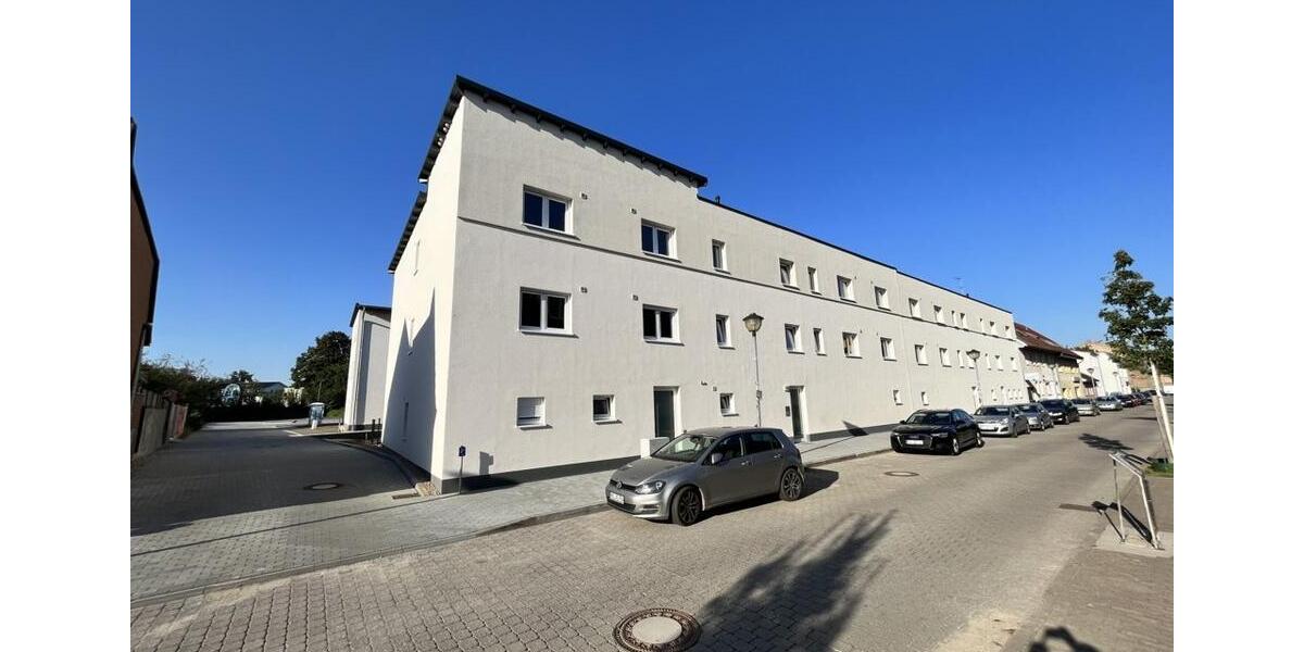 Etagenwohnung Nauen - 4 Zimmer, 90 m&sup2;, 1.330&euro; | Angebot:26232003