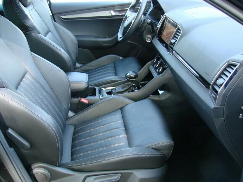 Skoda Karoq 2.0TDI Style 4x4 ACC Columbus Leder AHK 52.678 km 31.890 € Falkensee 14612