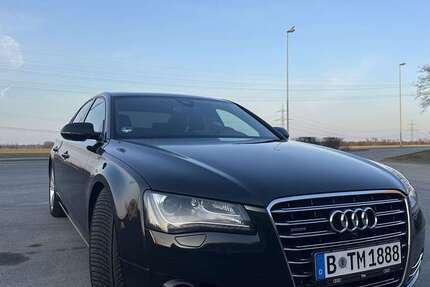 Audi A8 245.005 km 16.850 &euro; Berlin 16356