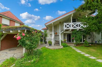 TRAUMHAFTES WOHNDOMIZIL IN FALKENSEE MIT RENDITE - Haus Falkensee | Angebot:27359837