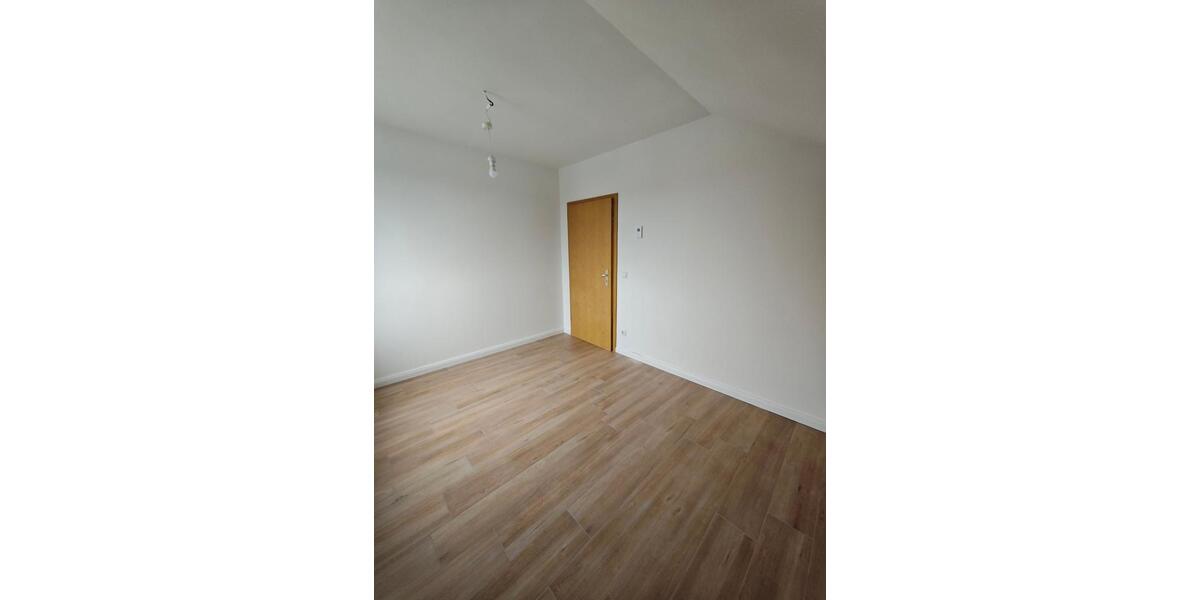 Attraktive neu renovierte 3 Zimmer Wohnung 70m² in Kloster Lehnin 3 zimmer