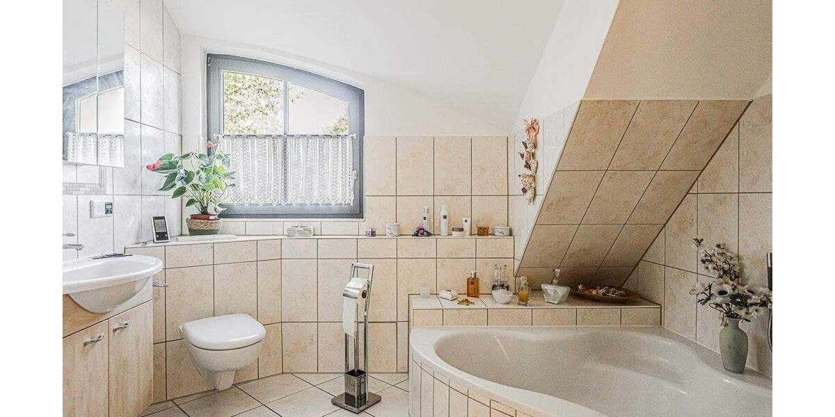 Mehrfamilienhaus, Wohnhaus Nauen Niebede - 7 Zimmer, 283 m&sup2;, 868.000&euro; | Angebot:25685861