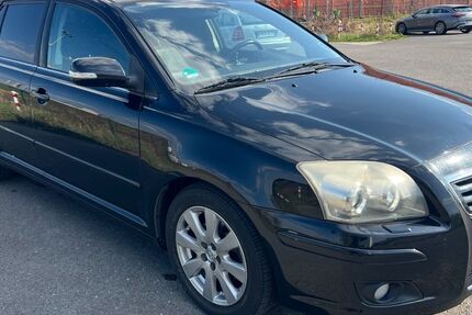 Toyota Avensis 355.000 km 1.690 &euro; Berlin 12057