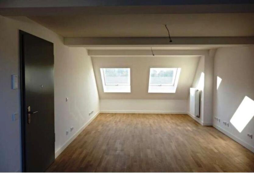 Exklusive Dachgeschosswohnung mit Sonnenterrasse zimmer