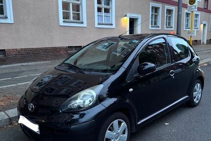 Toyota Aygo (X) 92.500 km 2.800 &euro; Berlin 10178