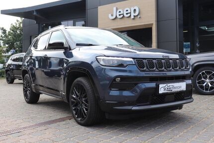 Jeep Compass 16.683 km 28.490 € Potsdam 14482