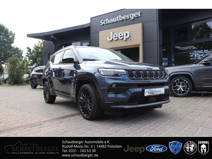 Jeep Compass 16.683 km 28.490 € Potsdam 14482