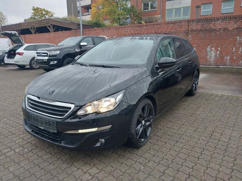 Peugeot 308 183.900 km 7.999 € Berlin 12355