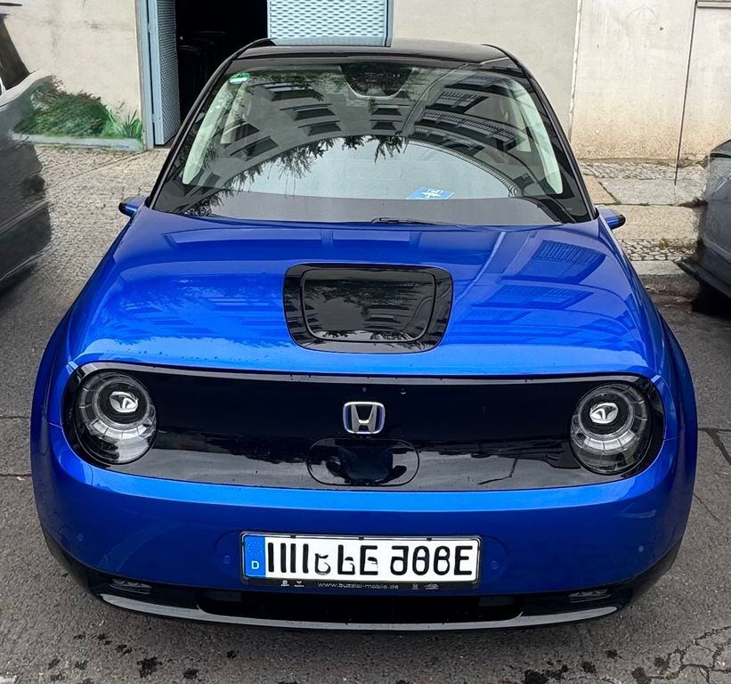 Honda e 12.490 km 18.500 € Berlin 10178