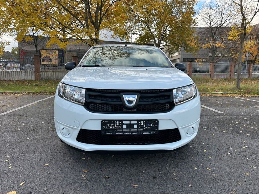 Dacia Sandero 102.000 km 4.790 € Berlin 12055