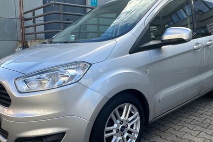 Ford Tourneo Courier 108.599 km 8.980 € Berlin 13353