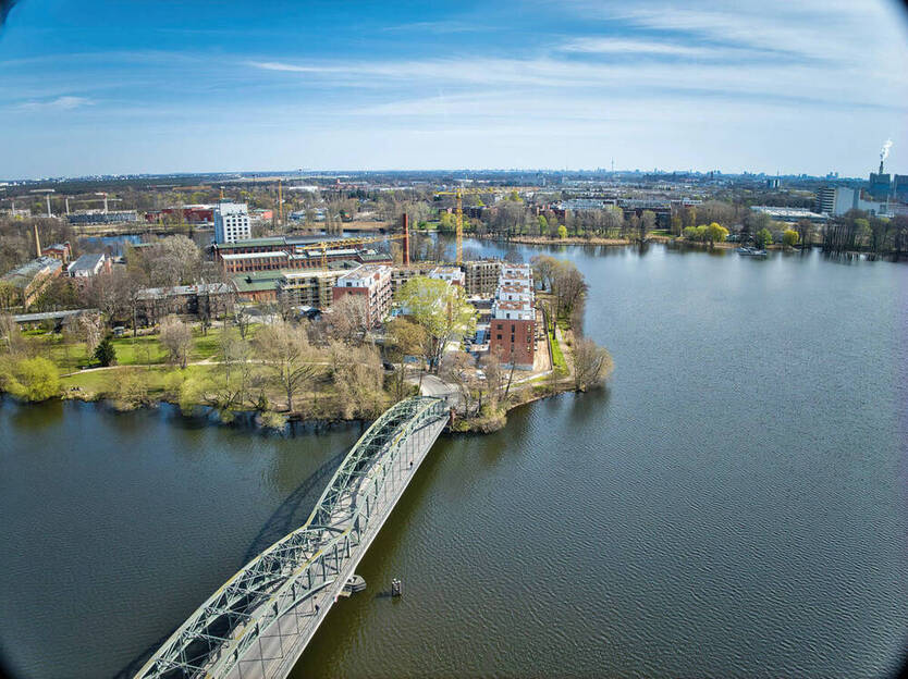 Ihr Büro direkt am Wasser: Effiziente Büroflächen in Neubau-Quartier auf Eiswerder+ TOP-Ausstattung