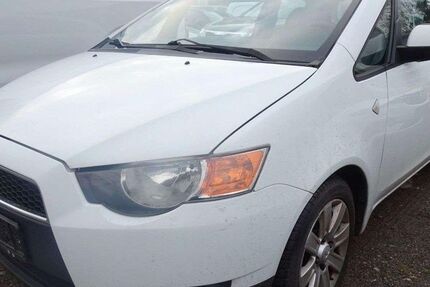 Mitsubishi Colt 222.310 km 1.590 &euro; Falkensee 14612