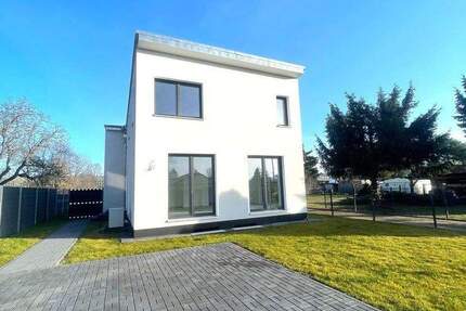 Großzügiges Doppelhaus, bezugsfertig 4 zimmer