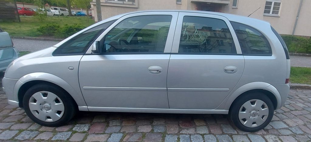 Opel Meriva 124.500 km 4.300 &euro; Potsdam 14482