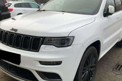 Jeep Grand Cherokee 98.852 km 29.950 &euro; Teltow 14513