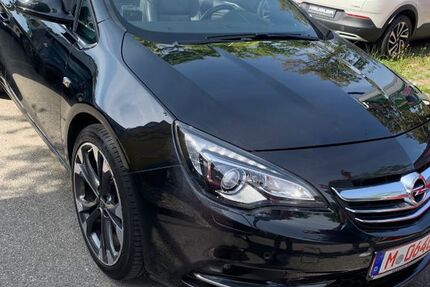 Opel Cascada 95.000 km 13.500 € Berlin 13597