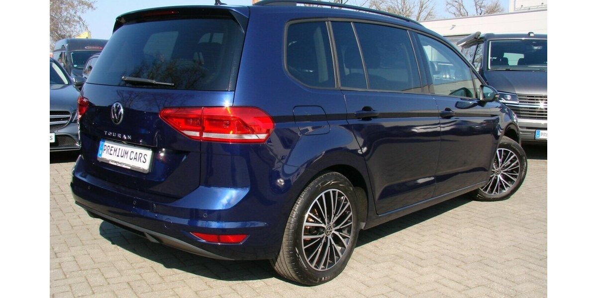 VW Touran 1.5TSi Comfortline 7-Sitzer LED ACC Standhe 18.601 km 31.980 &euro; Falkensee 14612