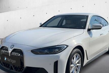 BMW i4 38.200 km 39.900 € Berlin-Siemensstadt 13629