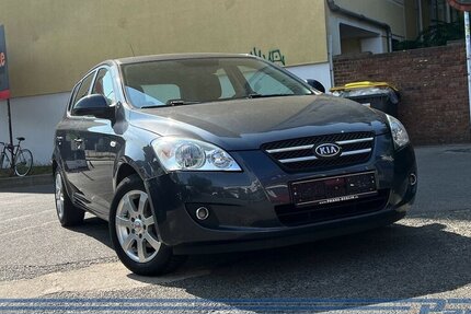 Kia Ceed 1.6 EX*SchiebeD*SHZ*Klima*Teilleder*PDC* 123.801 km 3.990 € Berlin 13187