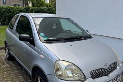 Toyota Yaris 160.000 km 2.200 &euro; Berlin 10963