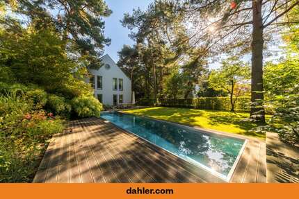 Haus Kleinmachnow - 9 Zimmer, 285 m&sup2;, 2.540.000&euro; | Angebot:26176309