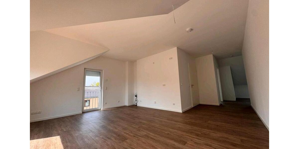Dachgeschoßwohnung Nauen - 2 Zimmer, 68 m&sup2;, 1.181&euro; | Angebot:26653090