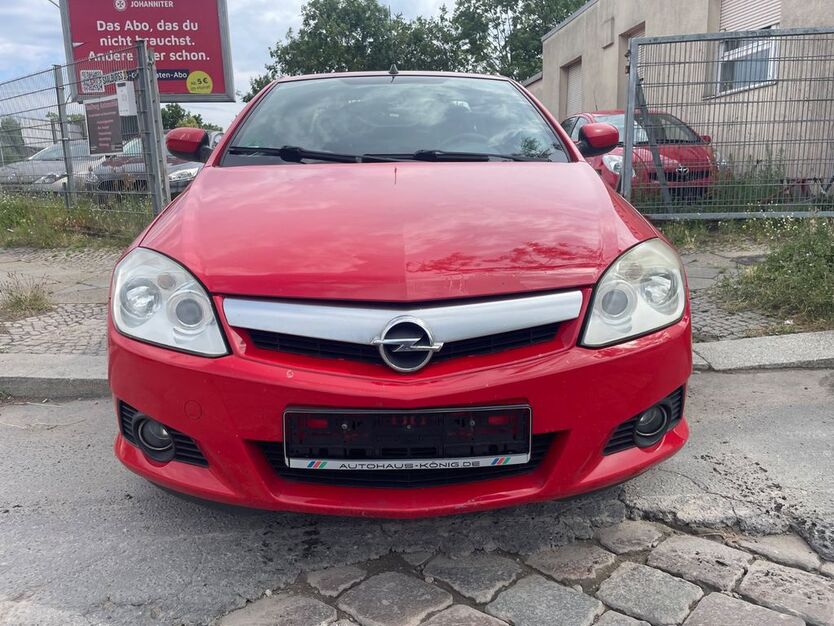 Opel Tigra 182.000 km 590 € Berlin 12099